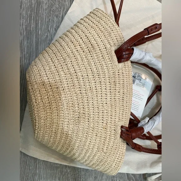 Sézane Justine Mini Basket Bag in Raffia Heart Embroidery NWT - Picture 9 of 11